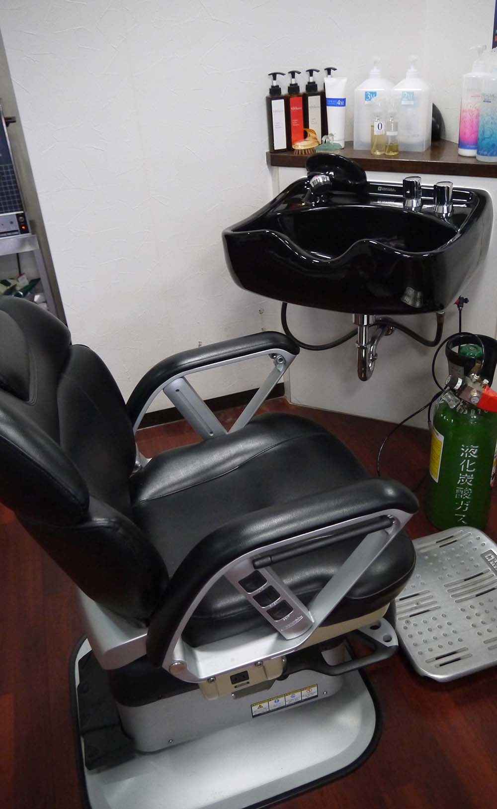 「Hair Square SAMMRAii」炭酸シャンプー台