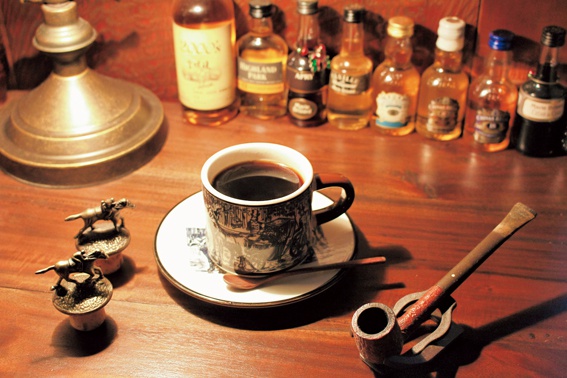「Cafe bar mikaduki」コーヒー