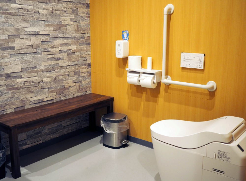「炭火焼肉 若竹」車イスやベビーカーのまま入れるトイレ