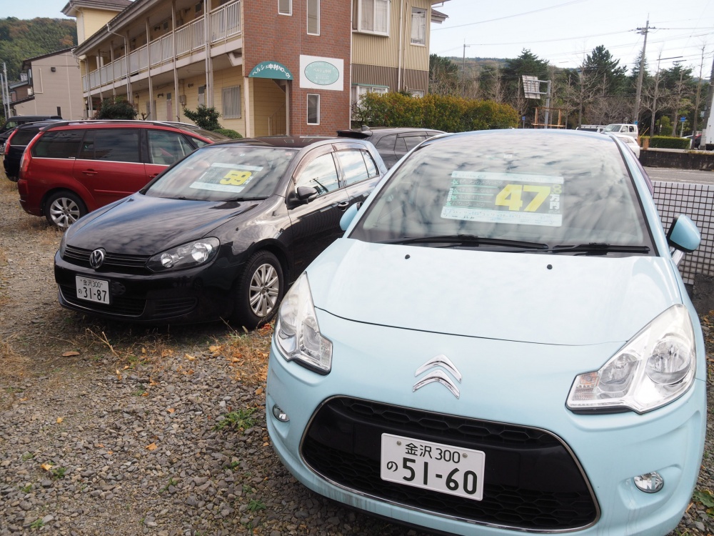 中古車販売店「BOO BOOZ」美品の外車