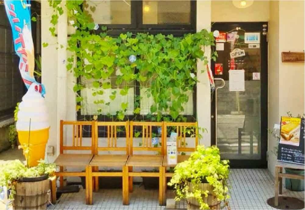 尾山神社すぐそば喫茶メルツバウ
