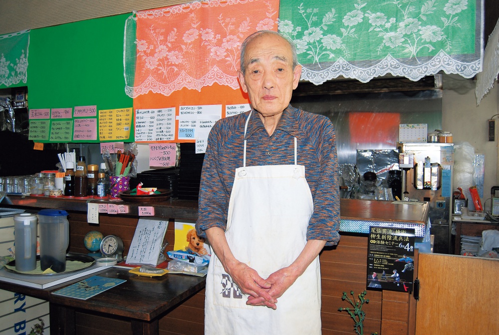 「ドンブリック８」店主・鷹栖宏さん