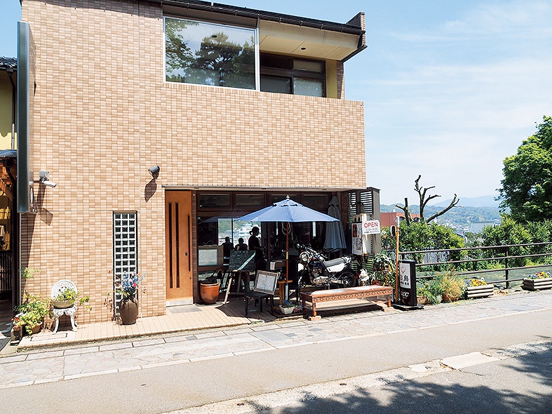 「喫茶 白鳥」外観