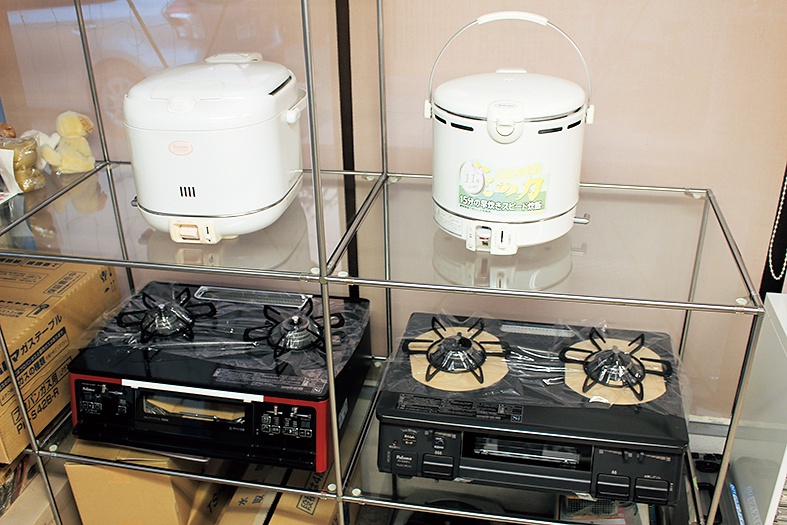 「橋場燃料店」炊飯器・ガステーブル