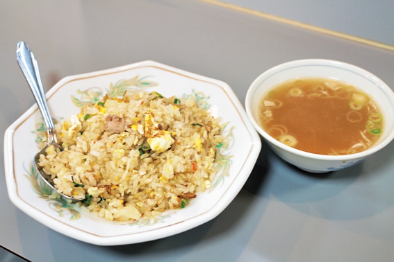 「中華料理 平和軒」焼飯