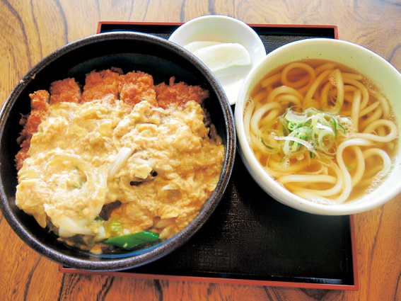 めん房なかもと「メガツ丼」