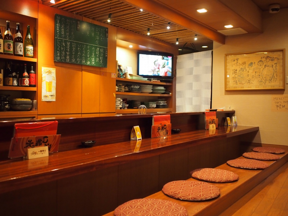 「あまつぼ 柿木畠本店」店内