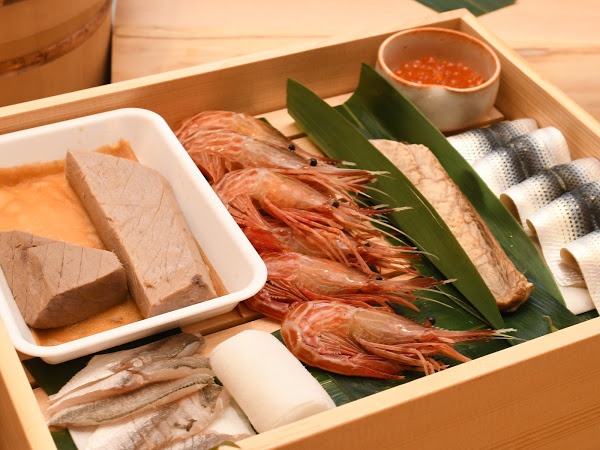 「金澤 鮨 洋次郎」ネタ箱の一例