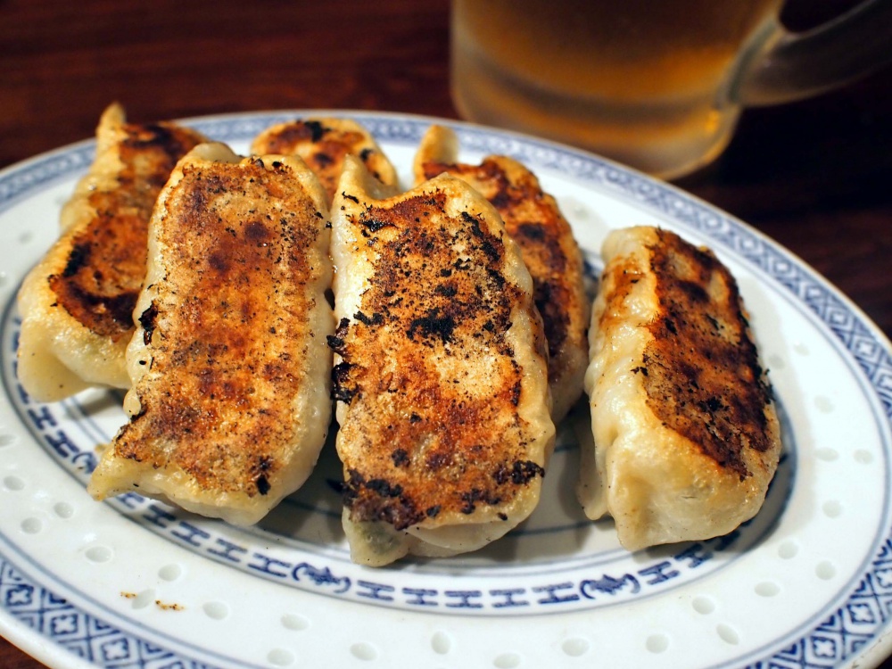 「美酒楽園 全開口笑」の全笑餃子