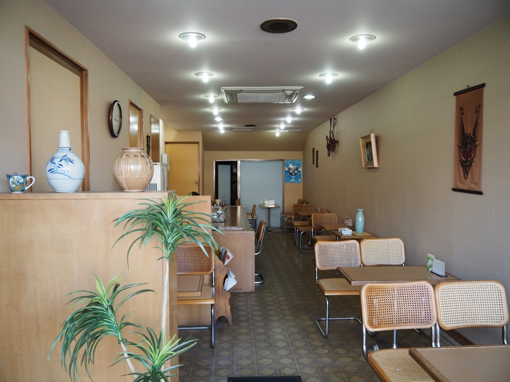 「珈琲館」店内