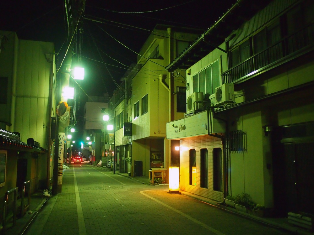 玉川町通り商店街「スナック喫茶リオ」外観