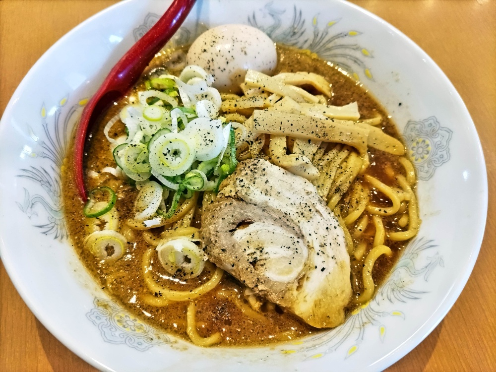 「らーめん全日本」の金沢ブラック