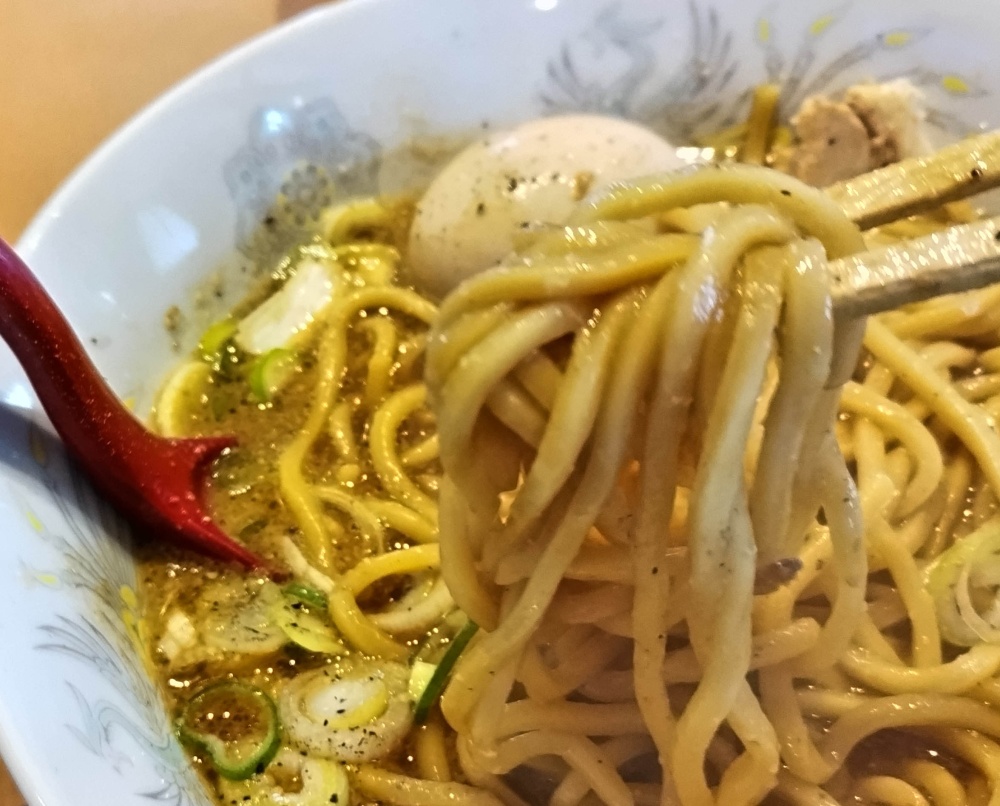 「らーめん全日本」の金沢ブラック